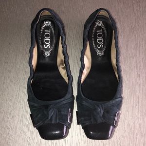 Tod’s navy pantent and suede size 8